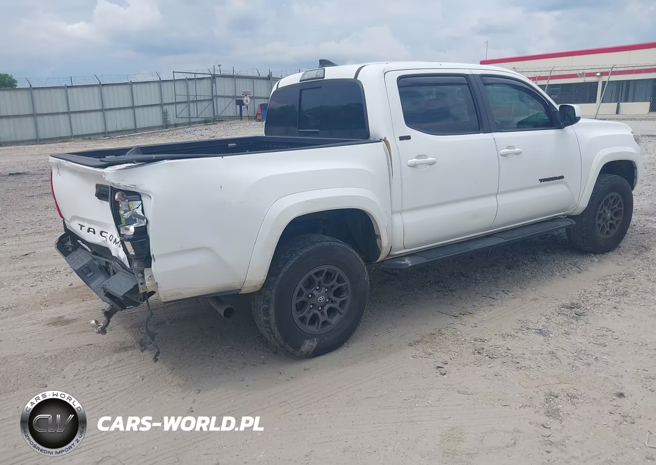 2018 Toyota Tacoma Sr5 V6 VIN:3TMAZ5CN6JM067473 - 4
