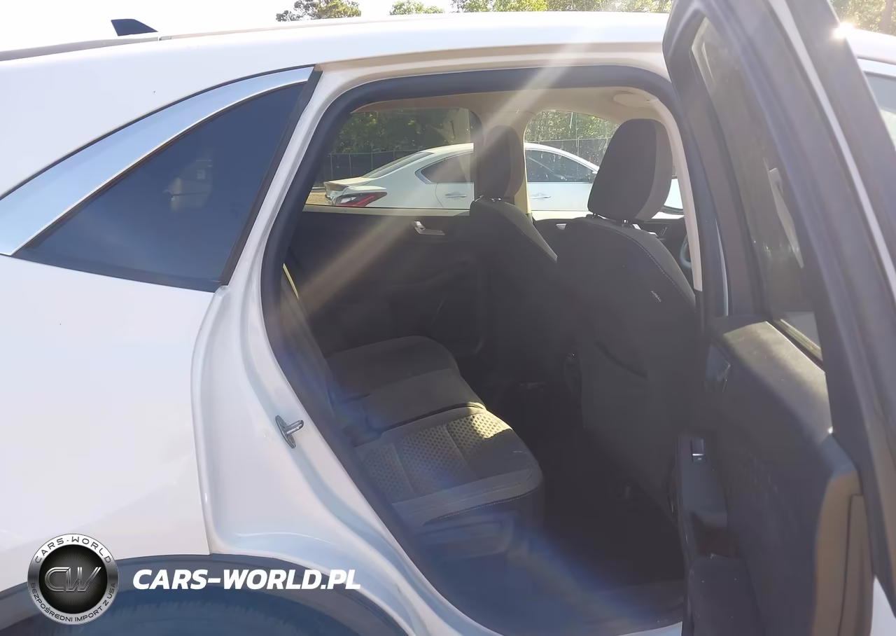 2020 Ford Escape Se VIN:1FMCU0G67LUA91983 - 8