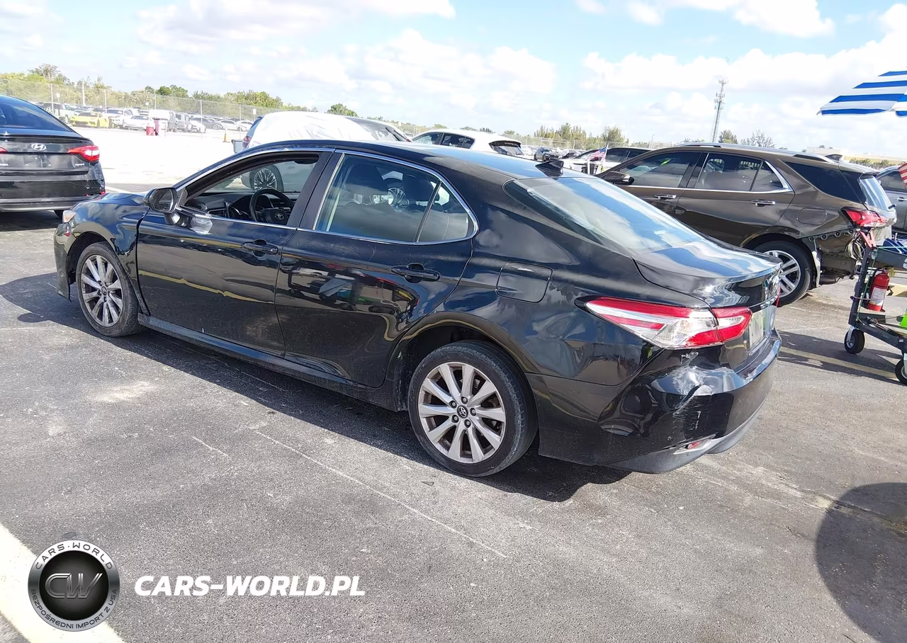 2019 Toyota Camry Le VIN:4T1B11HK8KU785344 - 3
