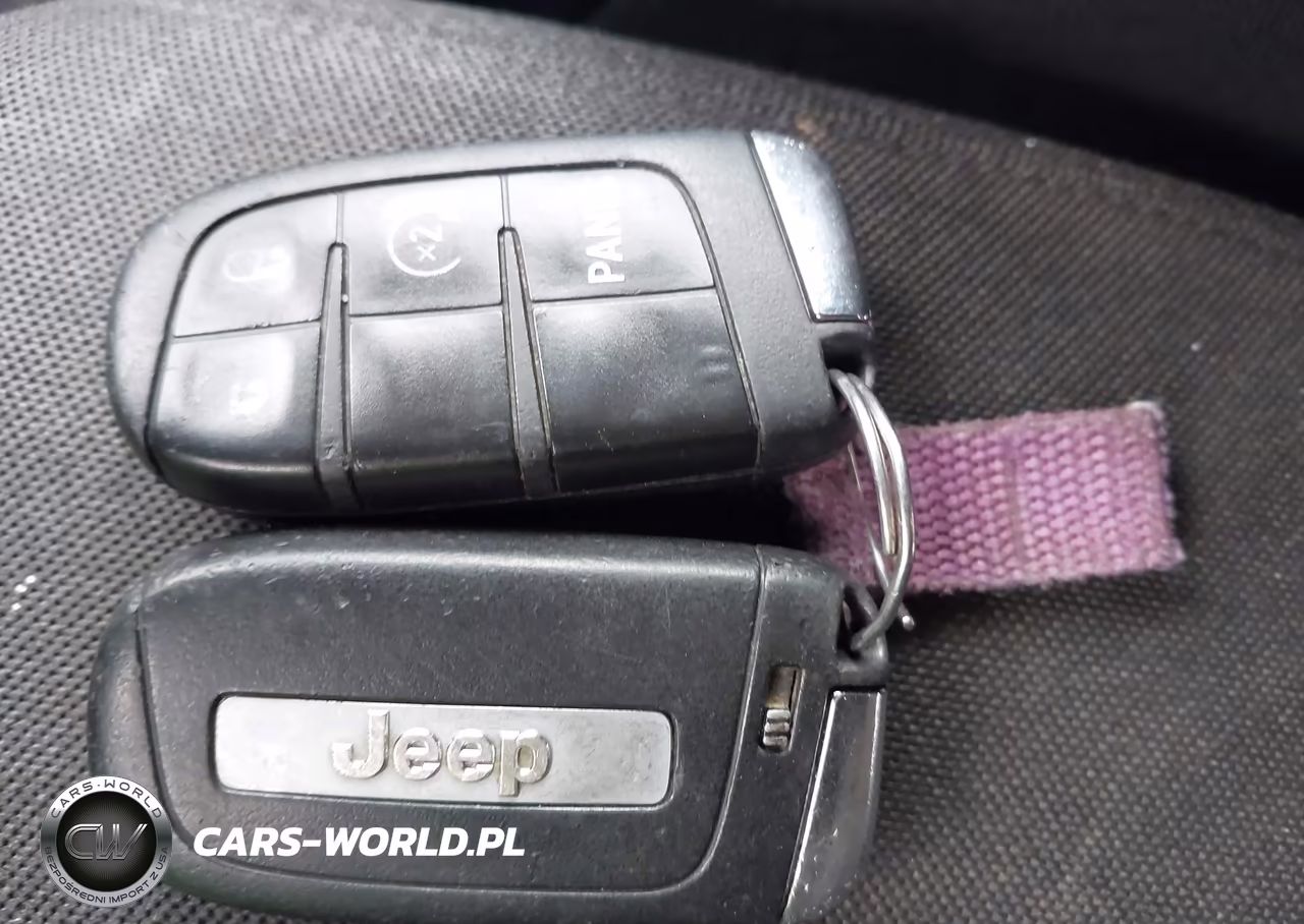 2018 Jeep Renegade Latitude VIN:ZACCJBBB6JPJ19328 - 11