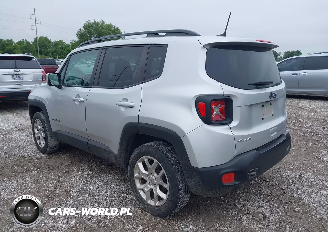 2018 Jeep Renegade Latitude VIN:ZACCJBBB6JPJ19328 - 3