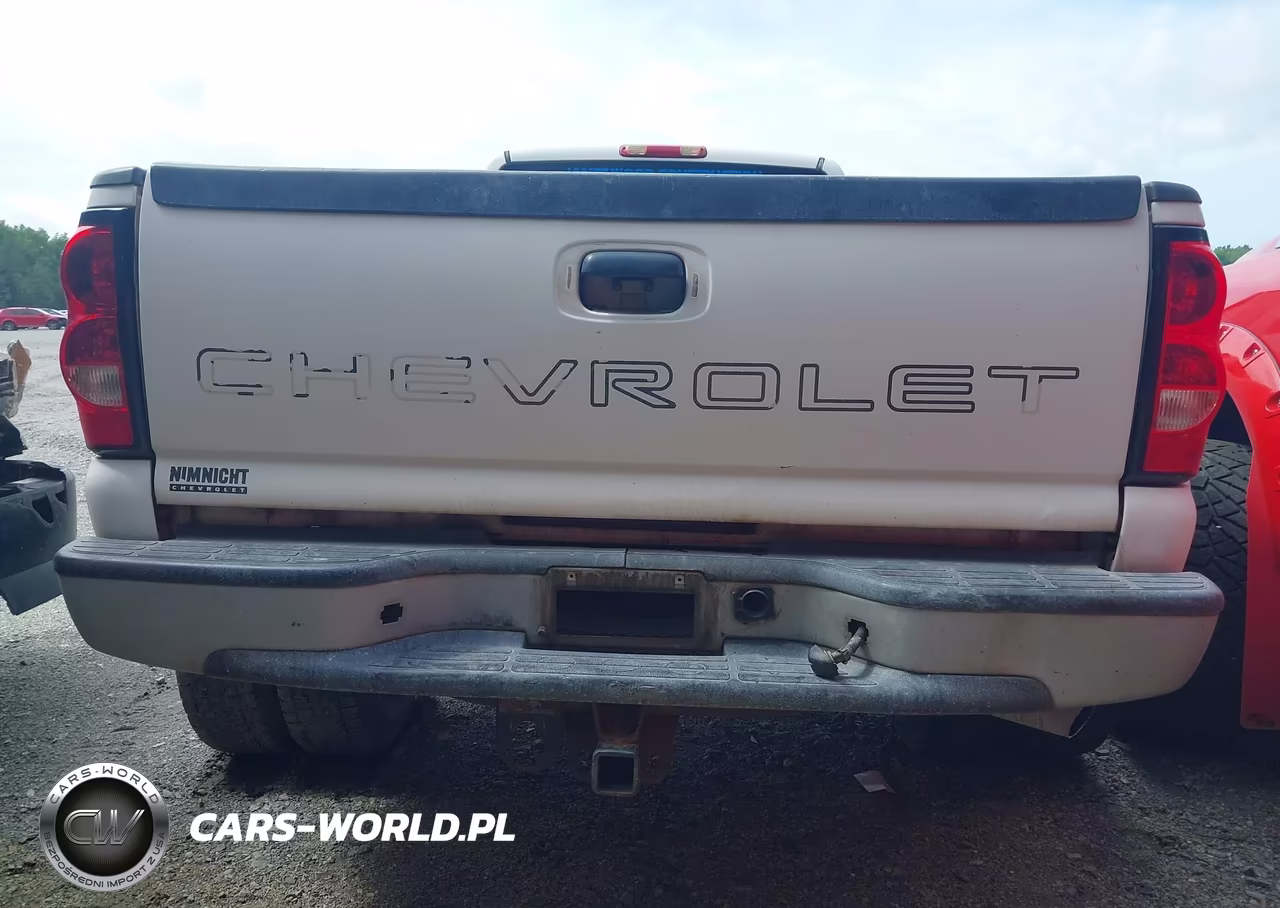 2005 Chevrolet Silverado 3500 Work Truck VIN:1GCJC39295E303340 - 18