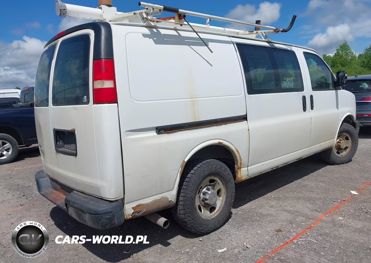 2011 Chevrolet Express 2500 Work Van VIN:1GCWGFCA2B1178776 - 4