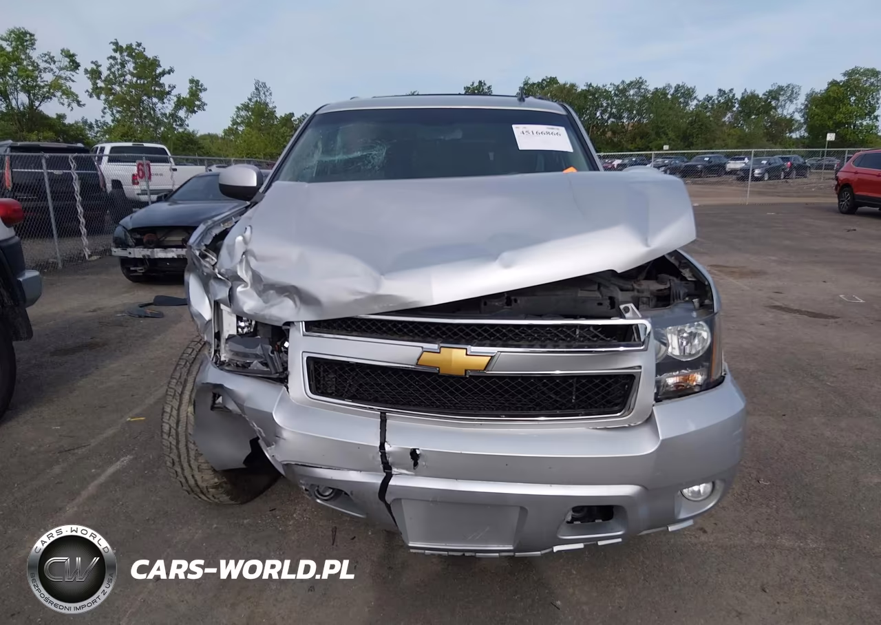 2013 Chevrolet Suburban 1500 Lt VIN:1GNSKJE72DR308570 - 12