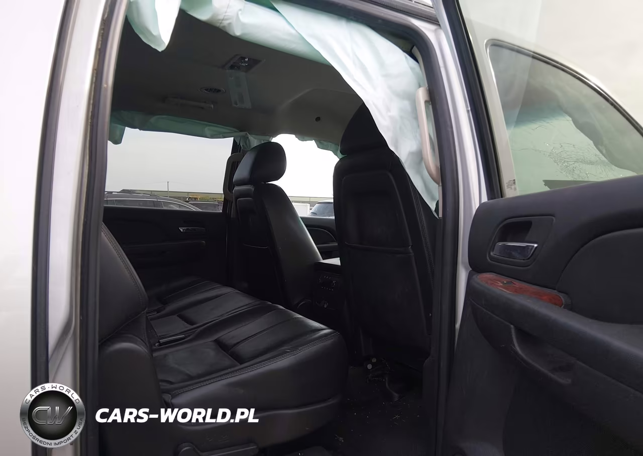 2013 Chevrolet Suburban 1500 Lt VIN:1GNSKJE72DR308570 - 8