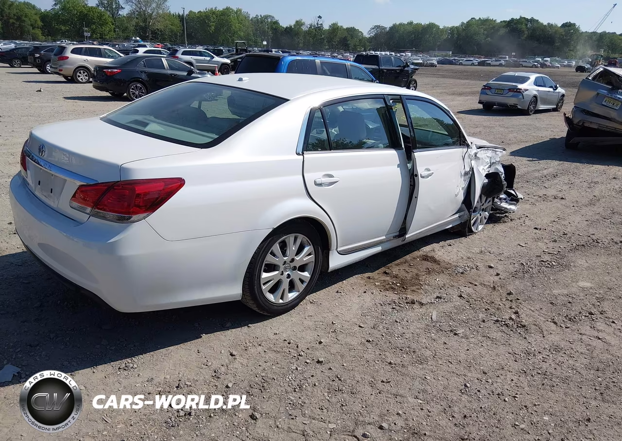 2011 Toyota Avalon VIN:4T1BK3DB8BU385993 - 4