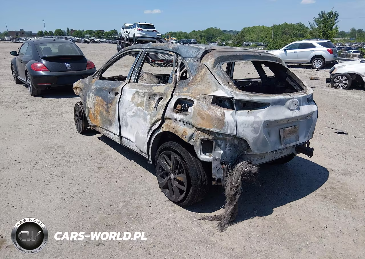 2020 Hyundai Kona Ultimate VIN:KM8K5CA58LU476009 - 3