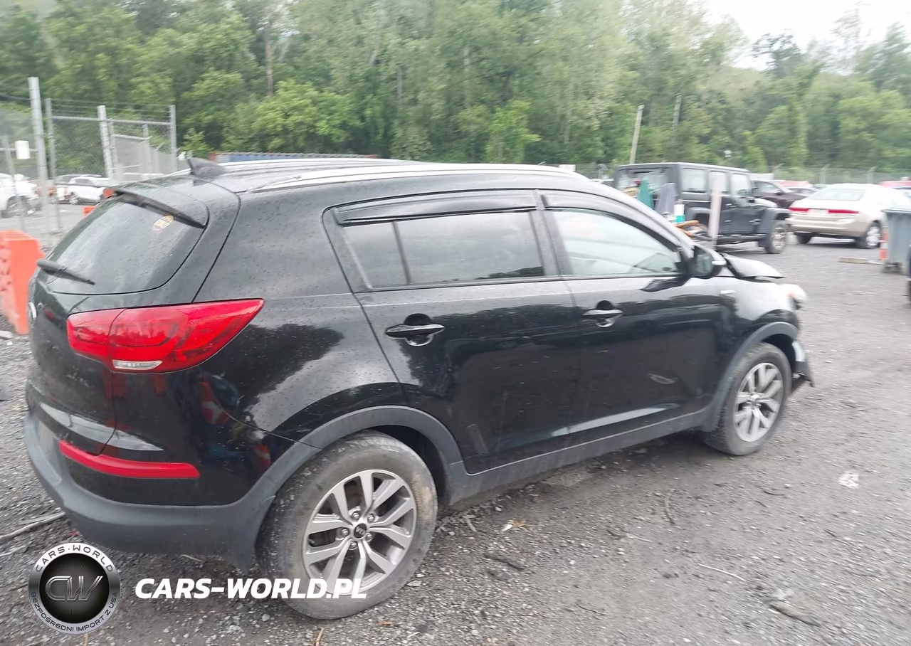 2015 Kia Sportage Lx VIN:KNDPBCAC1F7777127 - 4