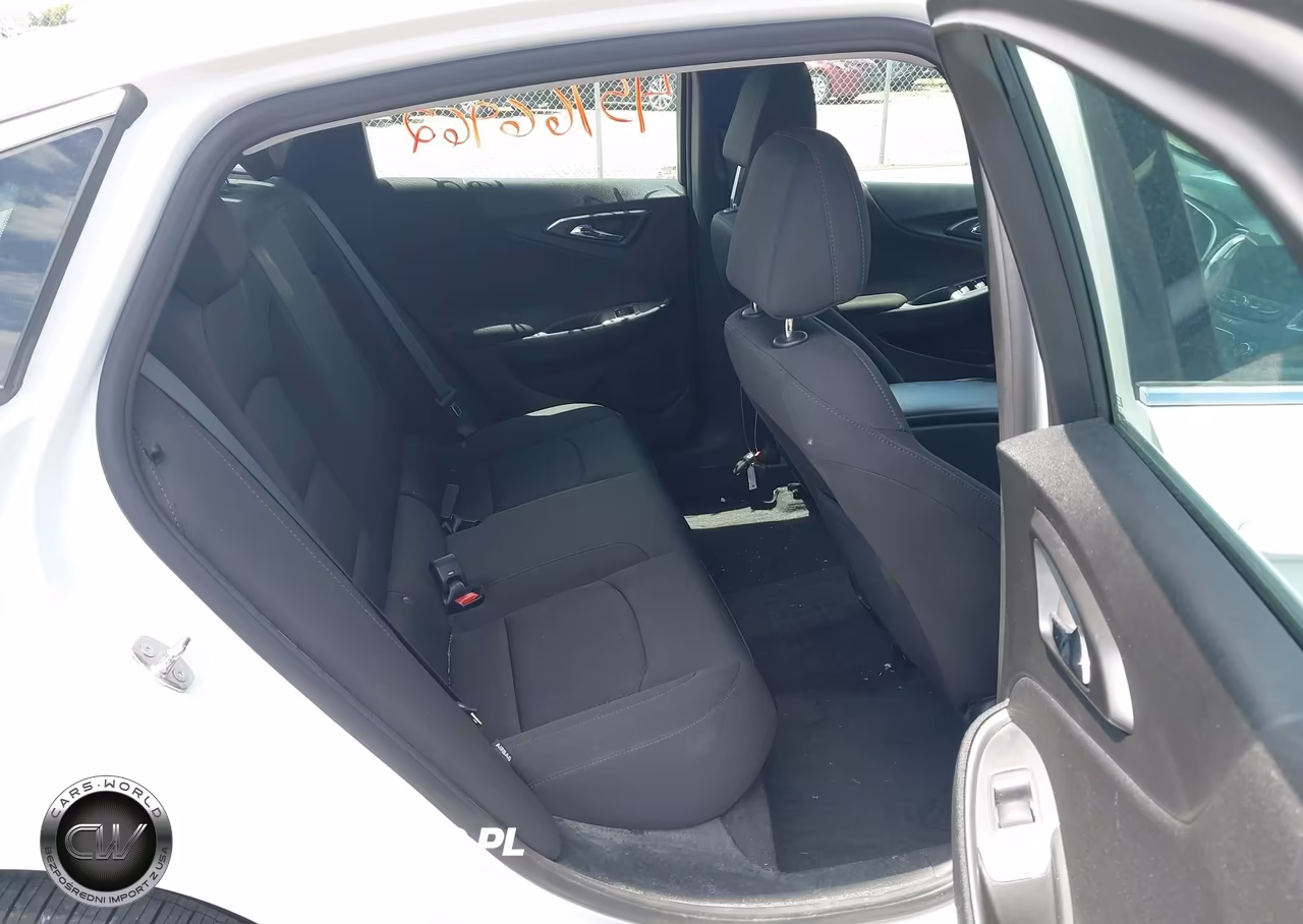 2021 Chevrolet Malibu Fwd Rs VIN:1G1ZG5ST6MF027254 - 8
