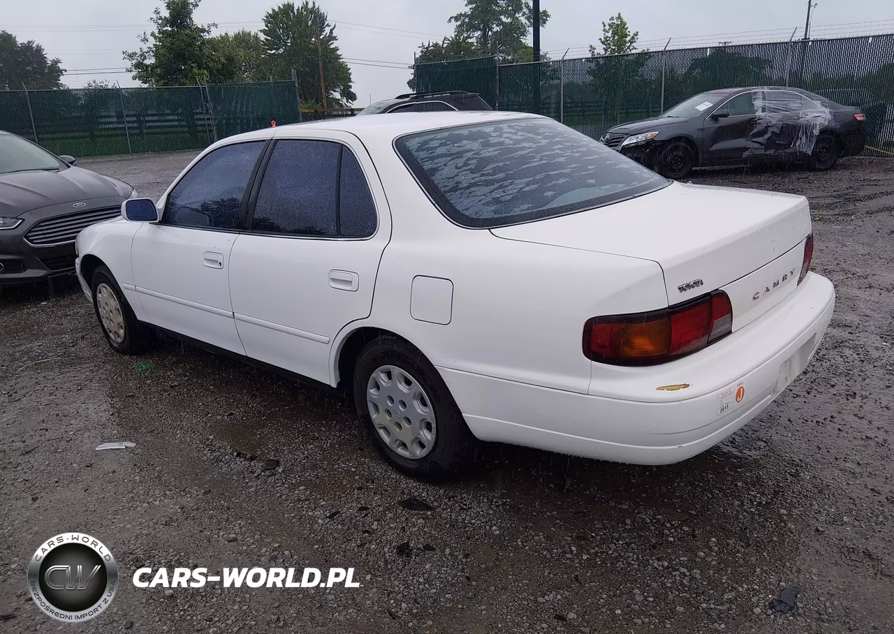 1996 Toyota Camry Dx-Le-Xle VIN:4T1BG12K1TU935108 - 3