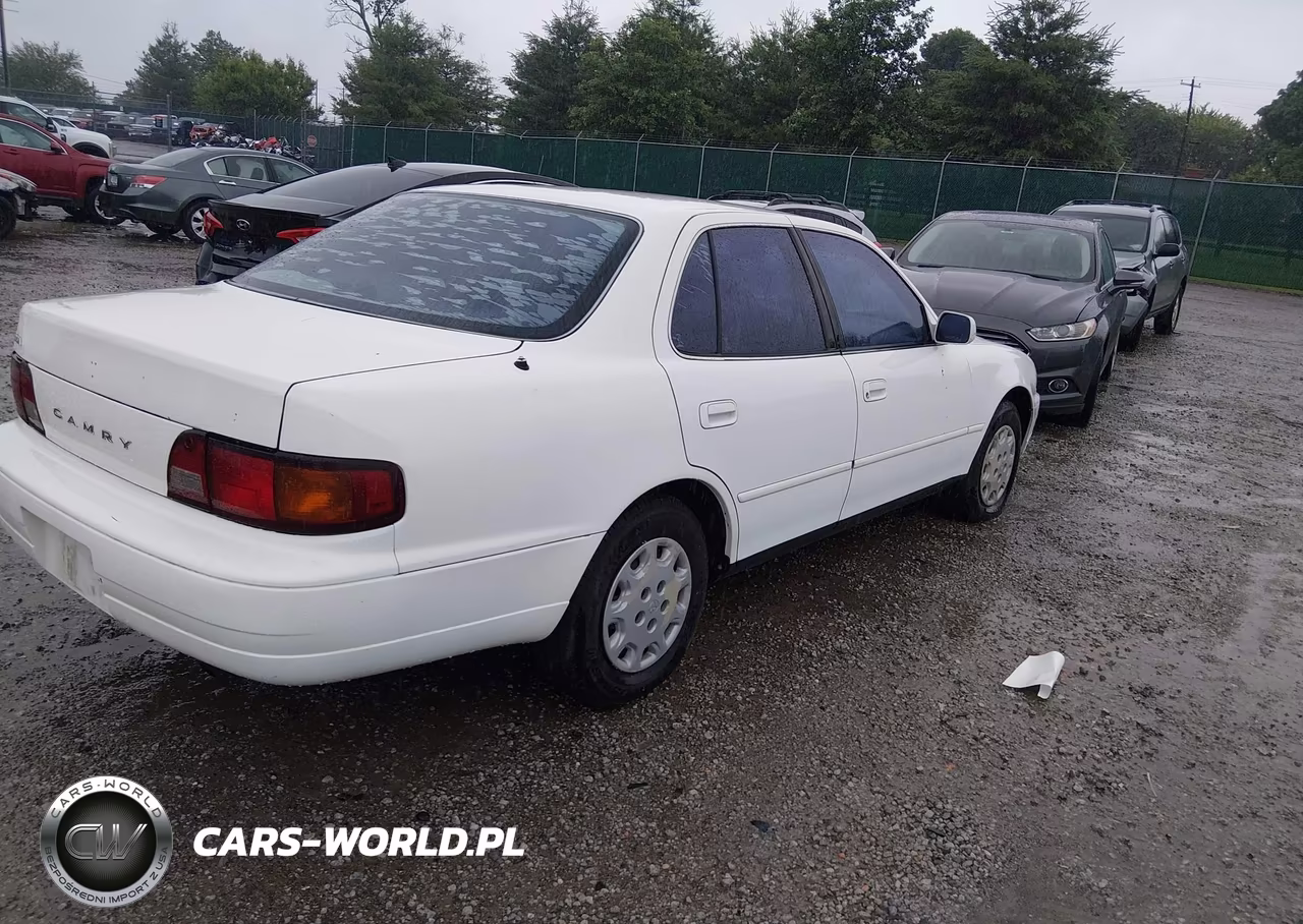 1996 Toyota Camry Dx-Le-Xle VIN:4T1BG12K1TU935108 - 4