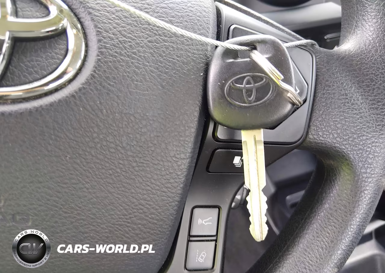 2018 Toyota Tacoma Sr VIN:5TFRX5GN1JX106970 - 11
