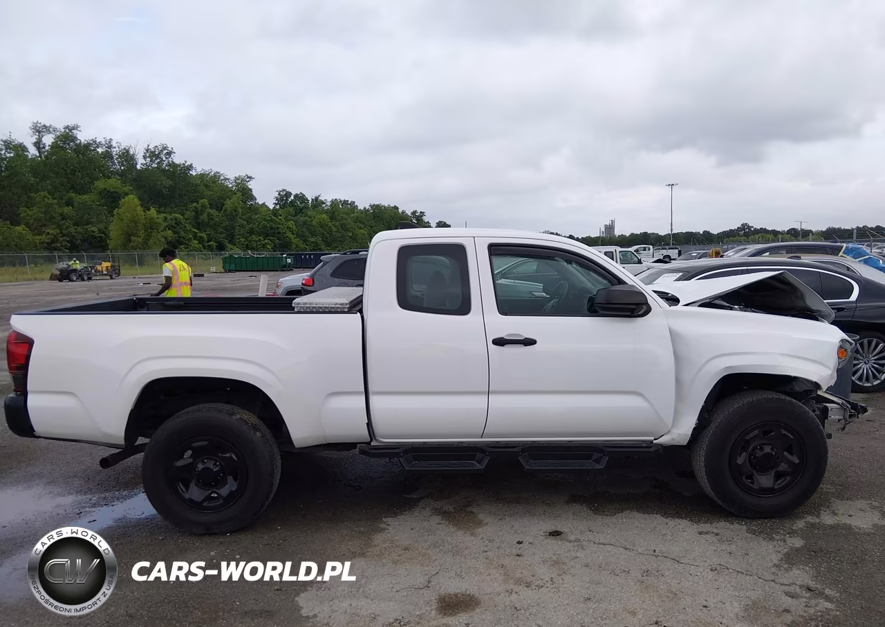 2018 Toyota Tacoma Sr VIN:5TFRX5GN1JX106970 - 14