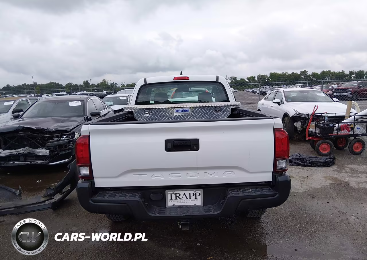 2018 Toyota Tacoma Sr VIN:5TFRX5GN1JX106970 - 17
