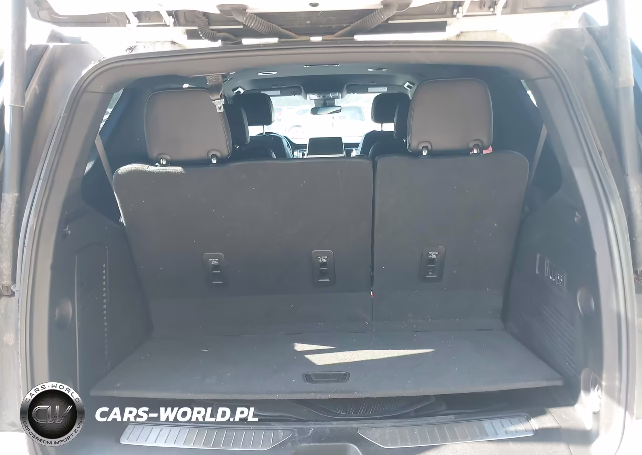 2023 Chevrolet Tahoe 2Wd Premier VIN:1GNSCSKD6PR344621 - 18