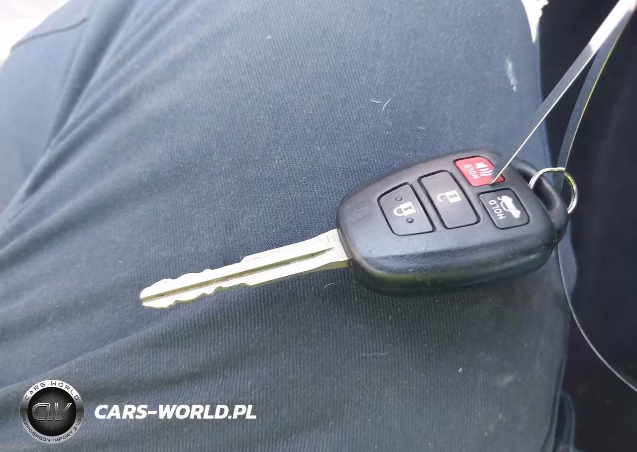 2017 Toyota Camry Le VIN:4T1BF1FKXHU781860 - 11