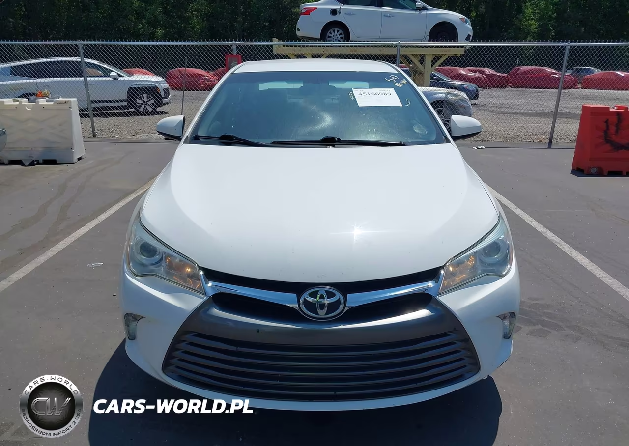 2017 Toyota Camry Le VIN:4T1BF1FKXHU781860 - 12