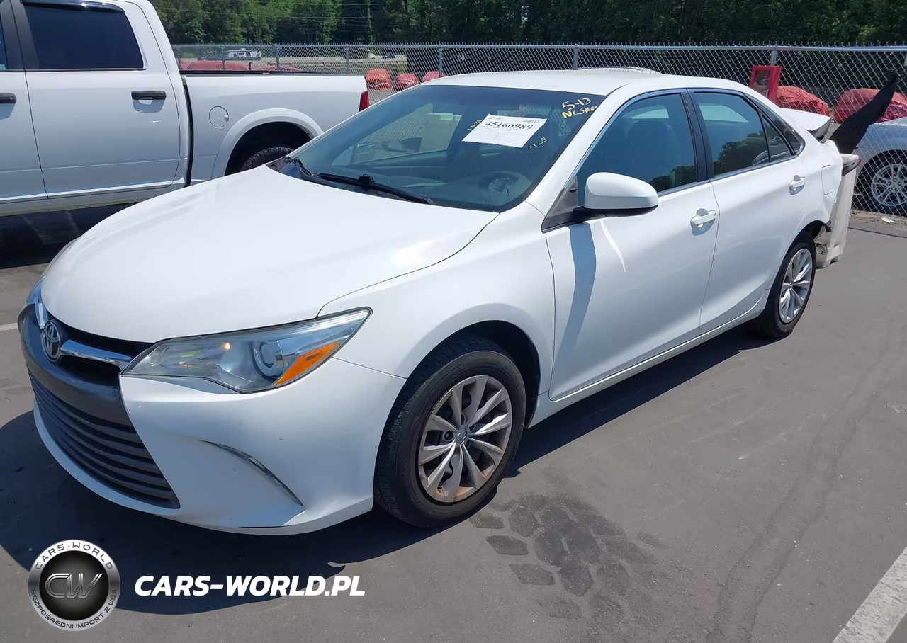 2017 Toyota Camry Le VIN:4T1BF1FKXHU781860 - 2