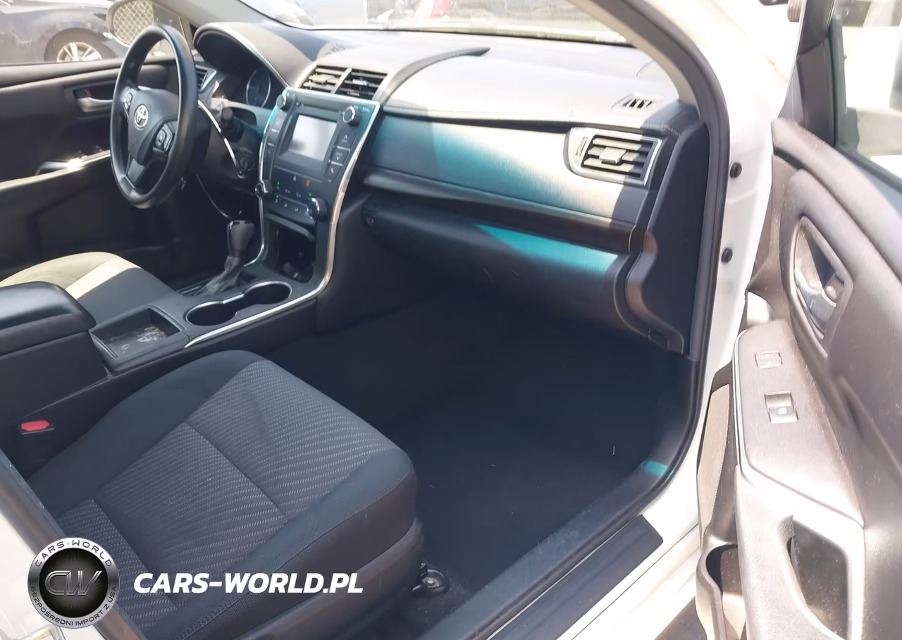 2017 Toyota Camry Le VIN:4T1BF1FKXHU781860 - 5