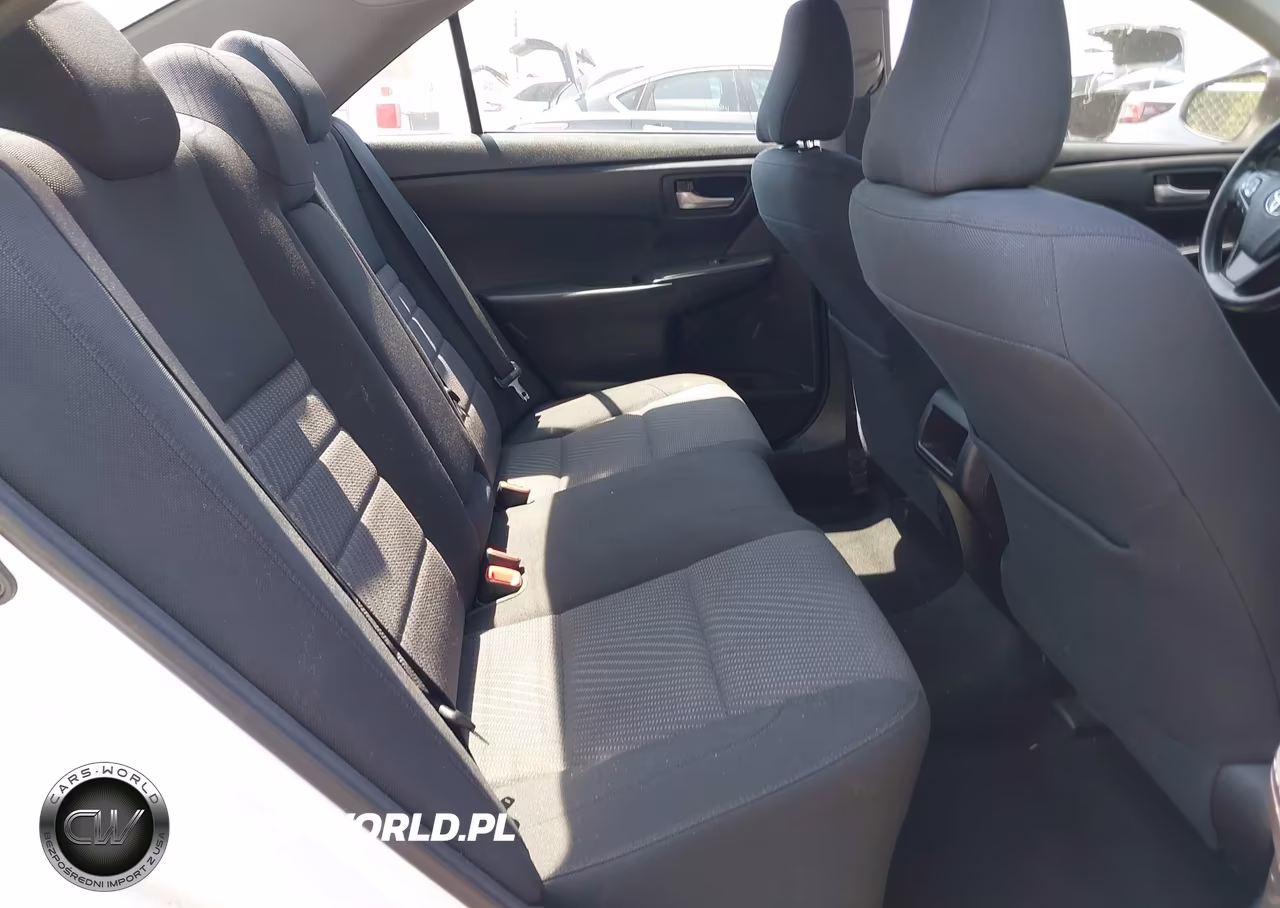 2017 Toyota Camry Le VIN:4T1BF1FKXHU781860 - 8