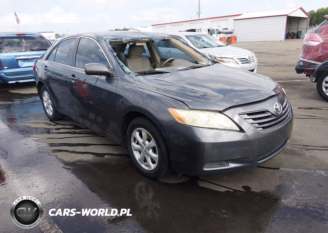 2009 Toyota Camry Le – zdjęcie 1 z 16