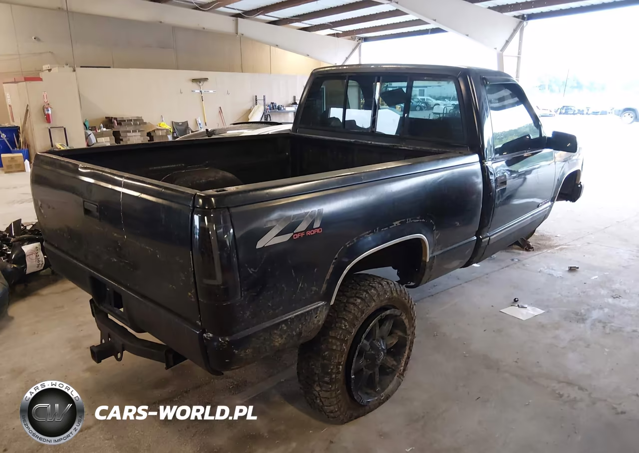 1992 Chevrolet Gmt-400 K1500 VIN:1GCEK14K5NZ131381 - 4