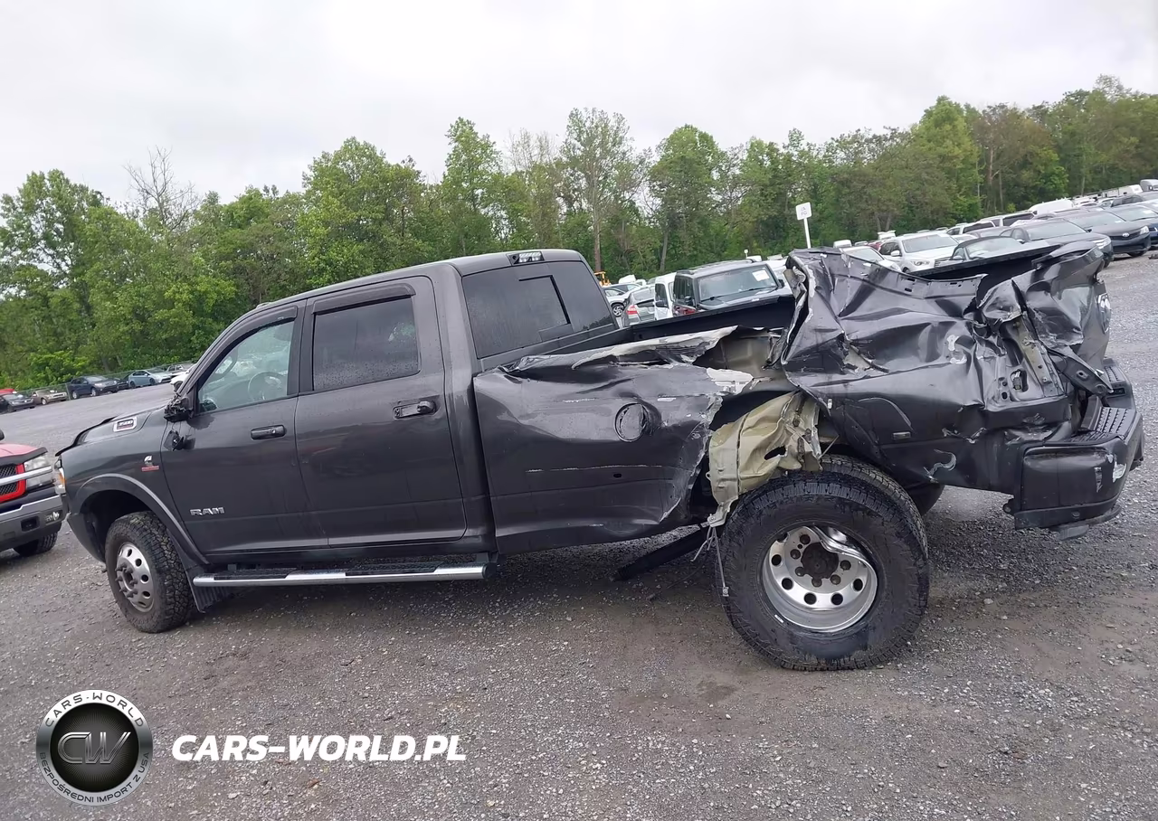 2019 Ram 3500 Laramie 4X4 8' Box VIN:3C63RRJL8KG678873 - 15