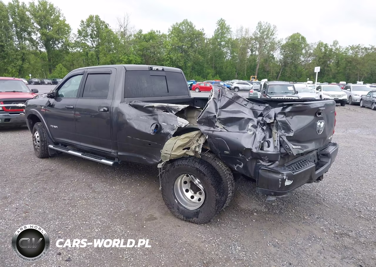 2019 Ram 3500 Laramie 4X4 8' Box VIN:3C63RRJL8KG678873 - 3