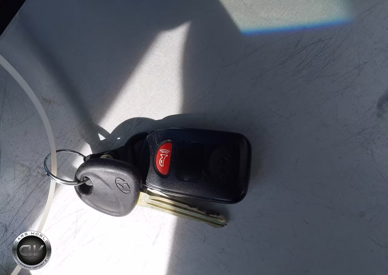 2008 Hyundai Elantra Gls-Se VIN:KMHDU46D28U461692 - 11
