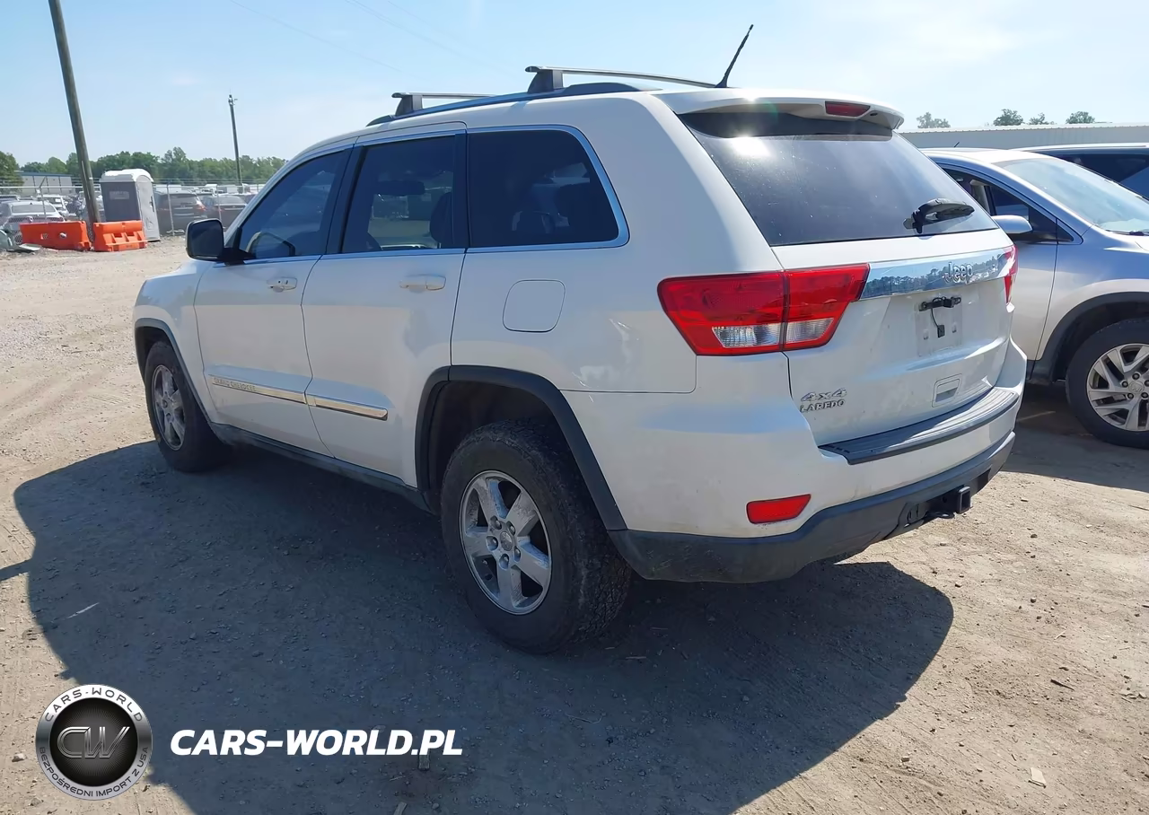 2011 Jeep Grand Cherokee Laredo VIN:1J4RR4GG2BC540338 - 3