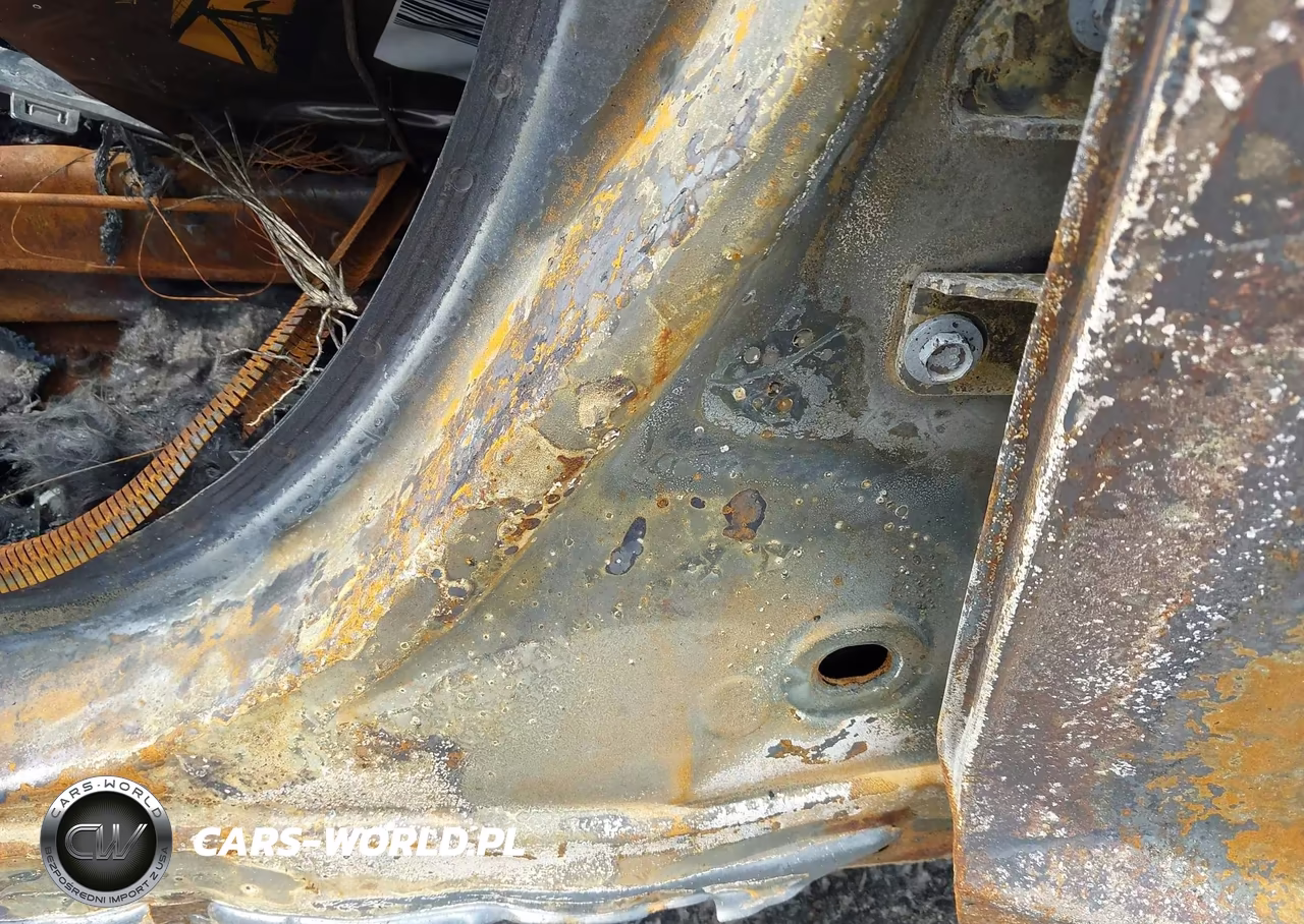 2021 Chrysler 300 VIN:2C3CCABG3MH595758 - 9