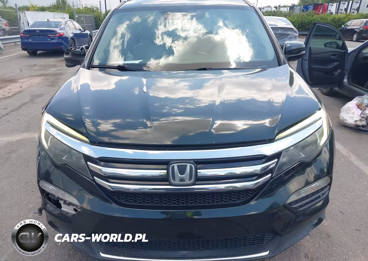 2016 Honda Pilot Touring VIN:5FNYF5H91GB054551 - 12
