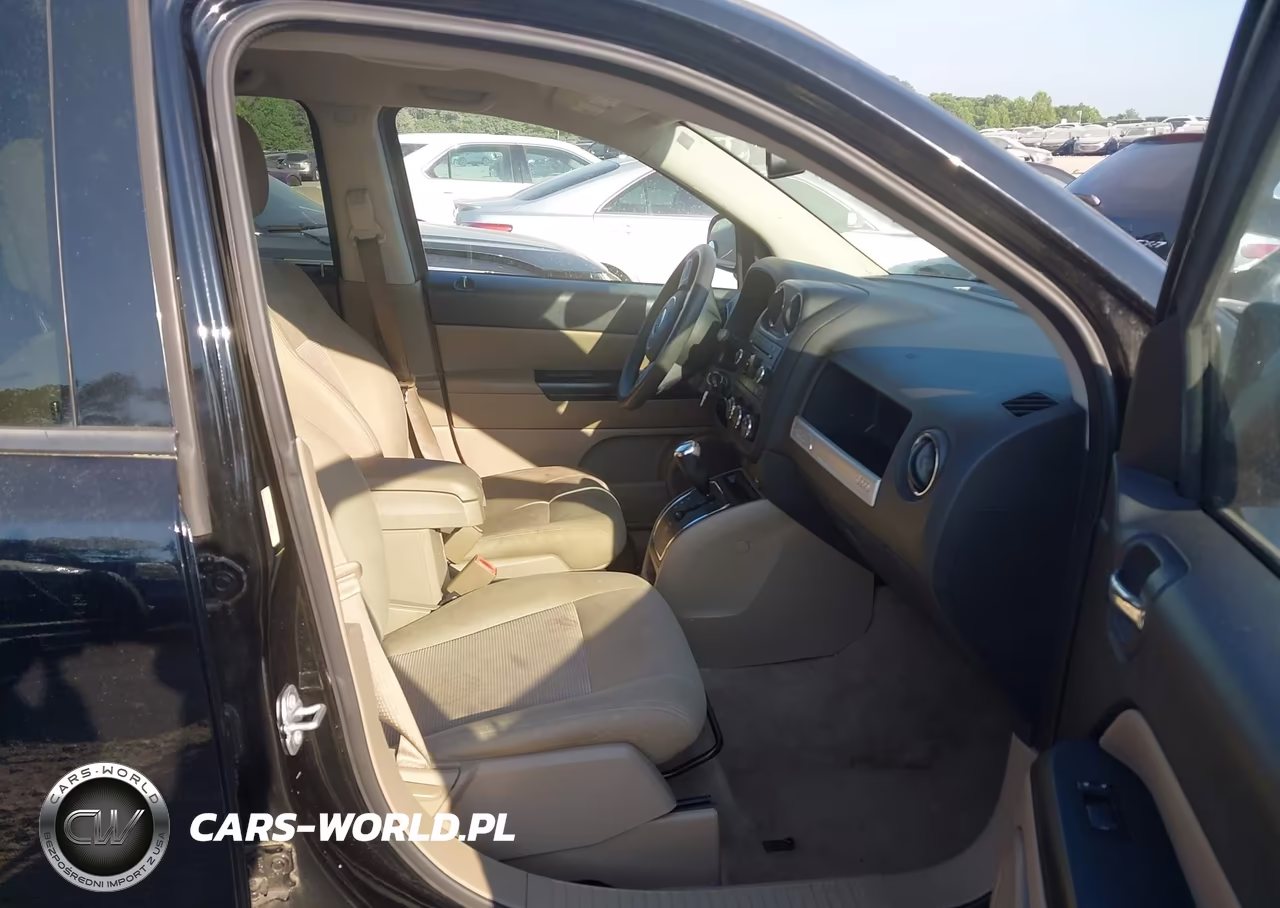 2016 Jeep Compass Sport VIN:1C4NJCBB3GD748070 - 5