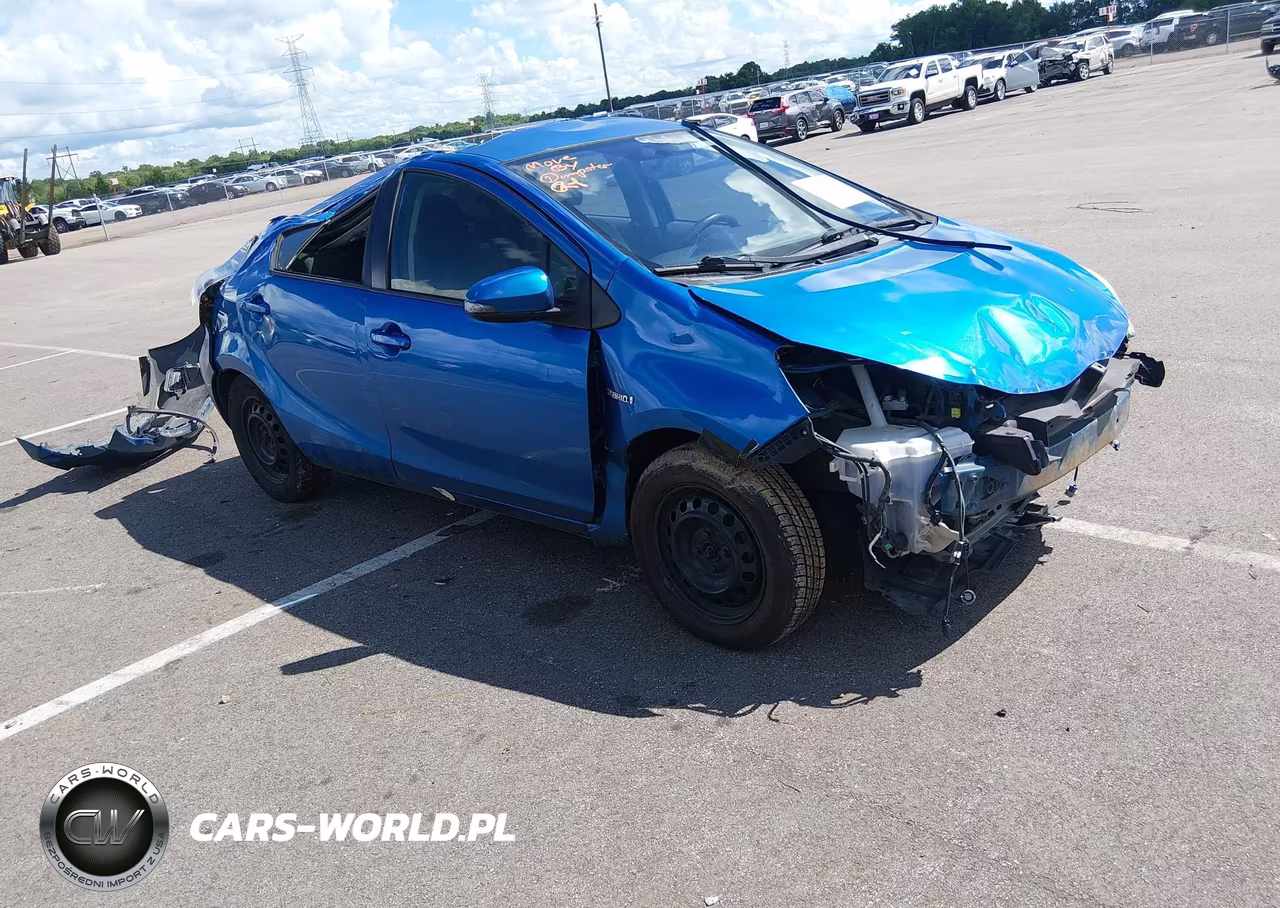 2014 Toyota Prius C Two