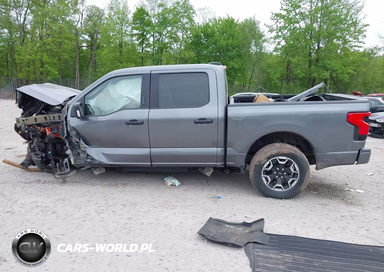 2023 Ford F-150 Lightning Xlt VIN:1FTVW1EL8PWG62719 - 15