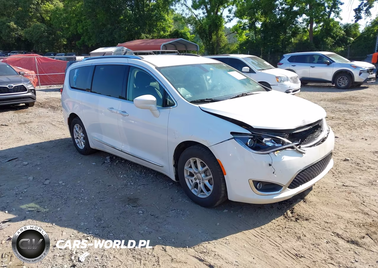 2020 Chrysler Pacifica Touring L