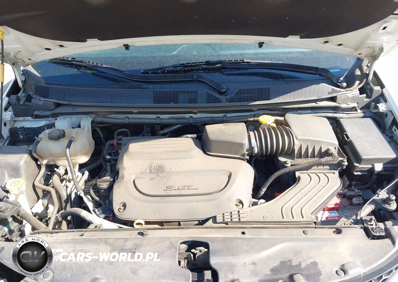 2020 Chrysler Pacifica Touring L VIN:2C4RC1BG5LR114326 - 10