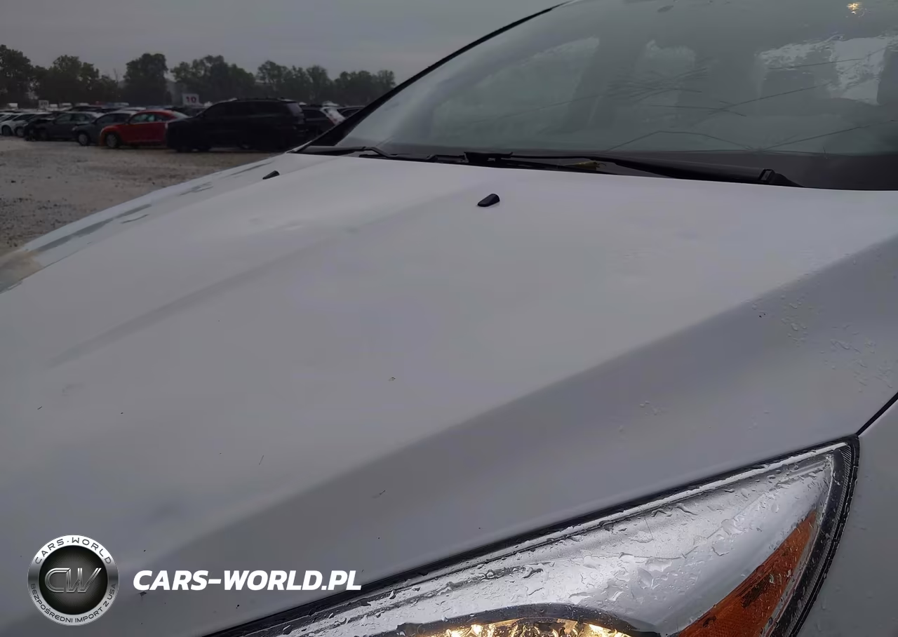 2018 Ford Focus S VIN:1FADP3E27JL230083 - 6