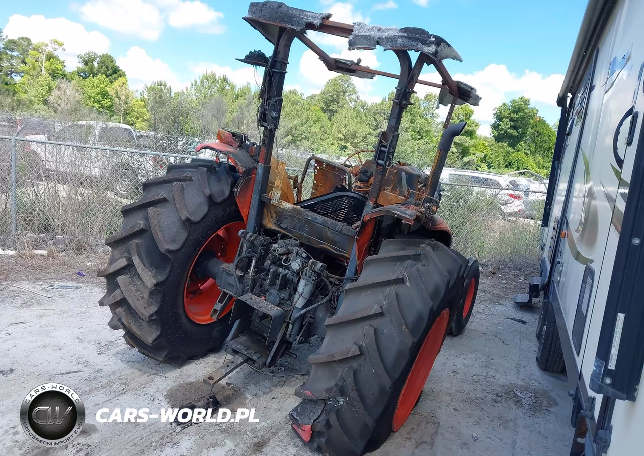 2016 Kubota Tractor VIN:10063 - 4