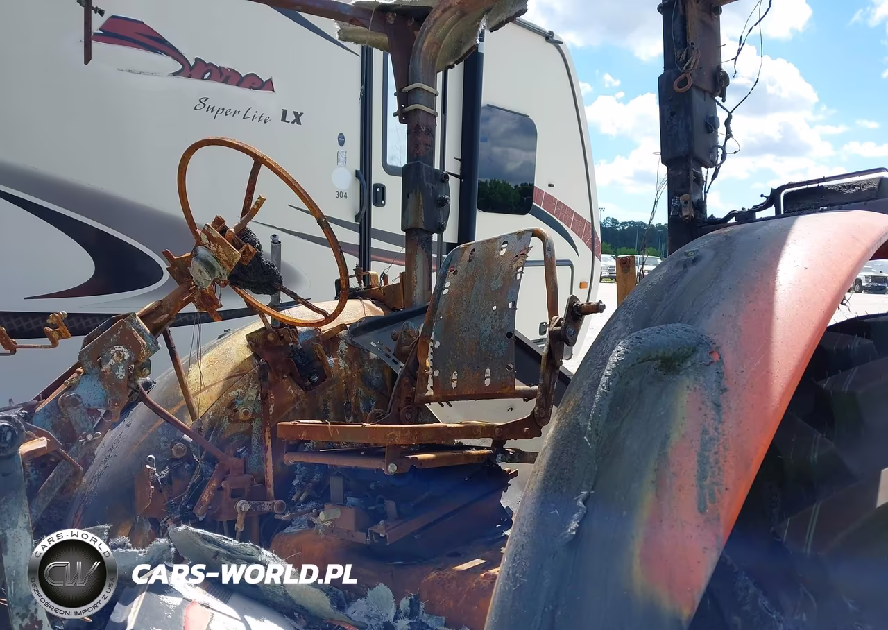 2016 Kubota Tractor VIN:10063 - 8
