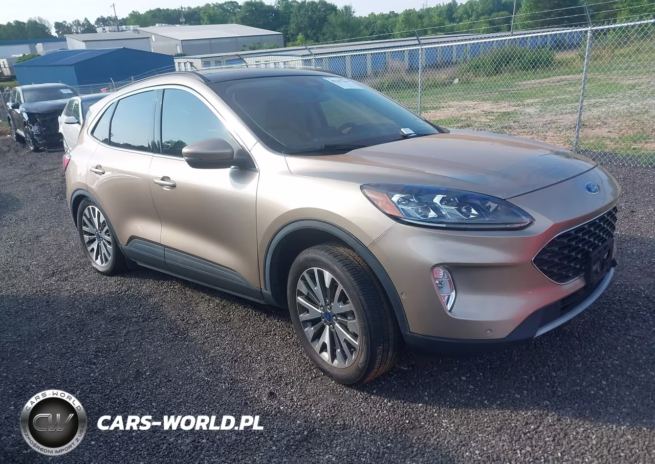 2020 Ford Escape Titanium Hybrid – zdjęcie 1 z 15
