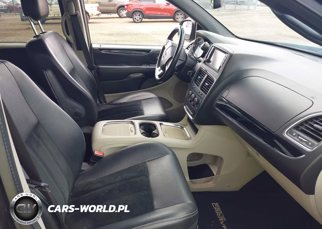 2018 Dodge Grand Caravan Sxt VIN:2C4RDGCG4JR325769 - 5
