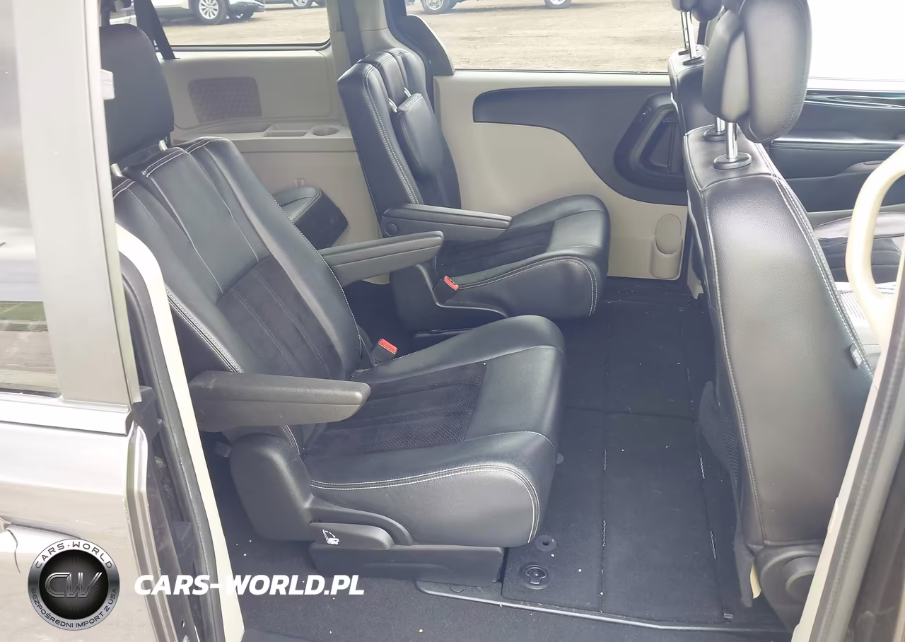 2018 Dodge Grand Caravan Sxt VIN:2C4RDGCG4JR325769 - 8