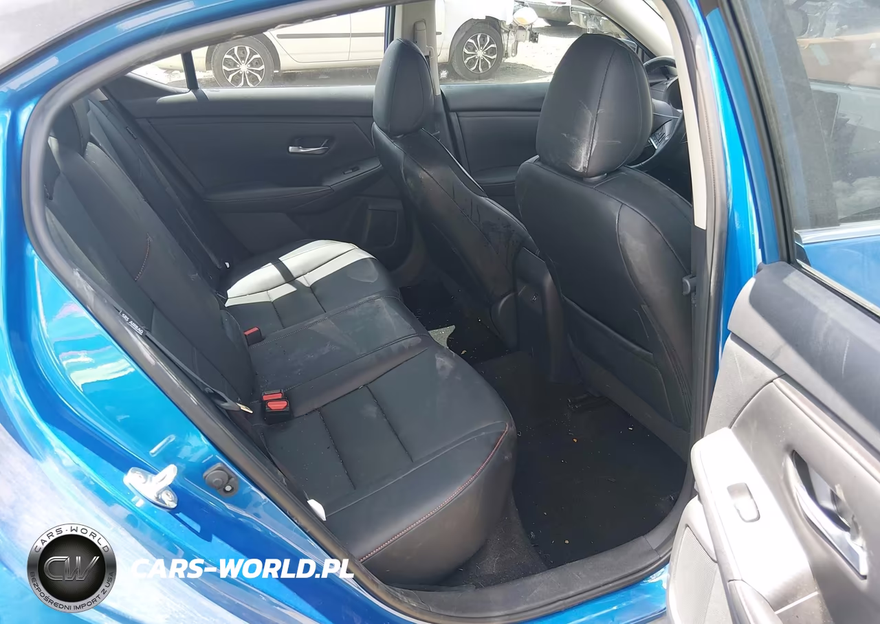 2025 Nissan Sentra Sr VIN:3N1AB8DV0SY205123 - 8