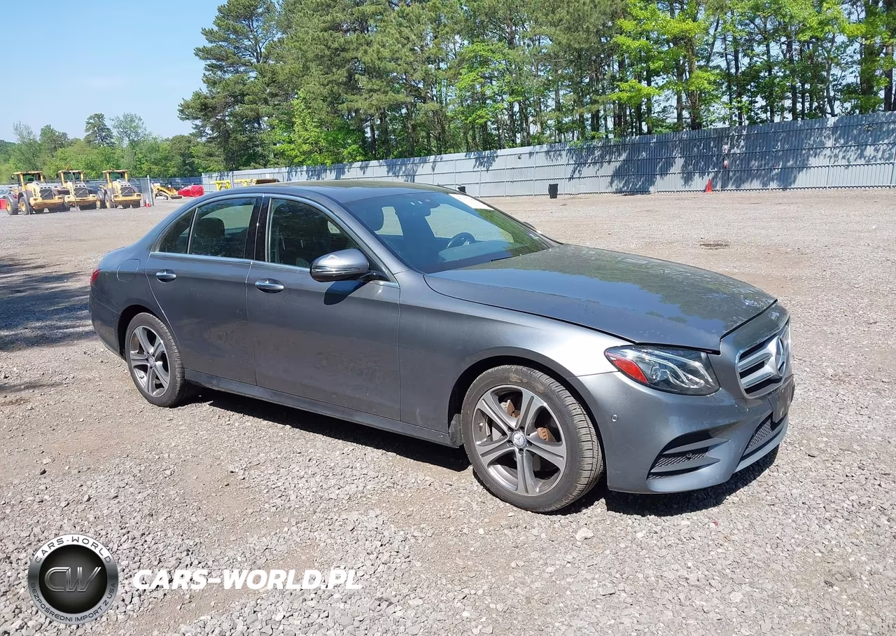 2017 Mercedes-Benz E 300 4Matic