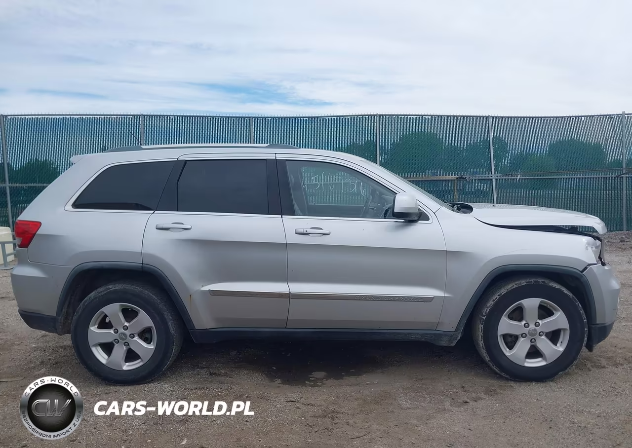2011 Jeep Grand Cherokee Laredo VIN:1J4RR4GG1BC609522 - 13