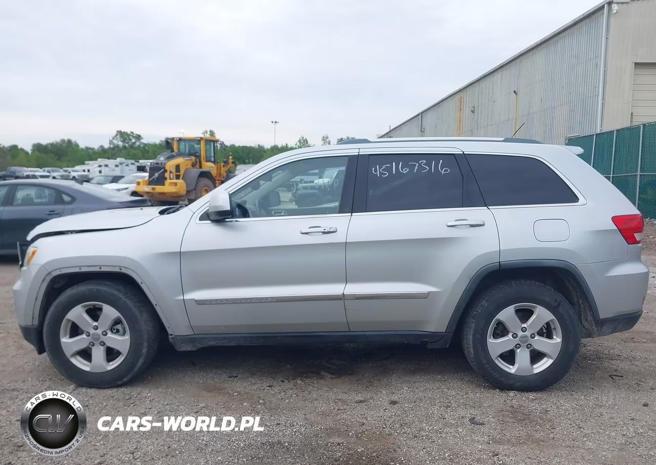 2011 Jeep Grand Cherokee Laredo VIN:1J4RR4GG1BC609522 - 14
