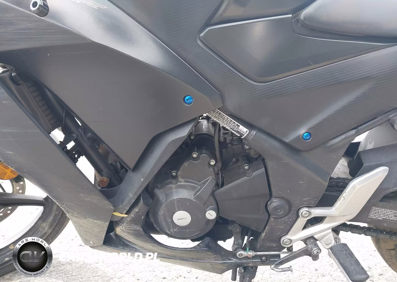 2015 Honda Cbr300 R VIN:MLHNC5100F5100777 - 9