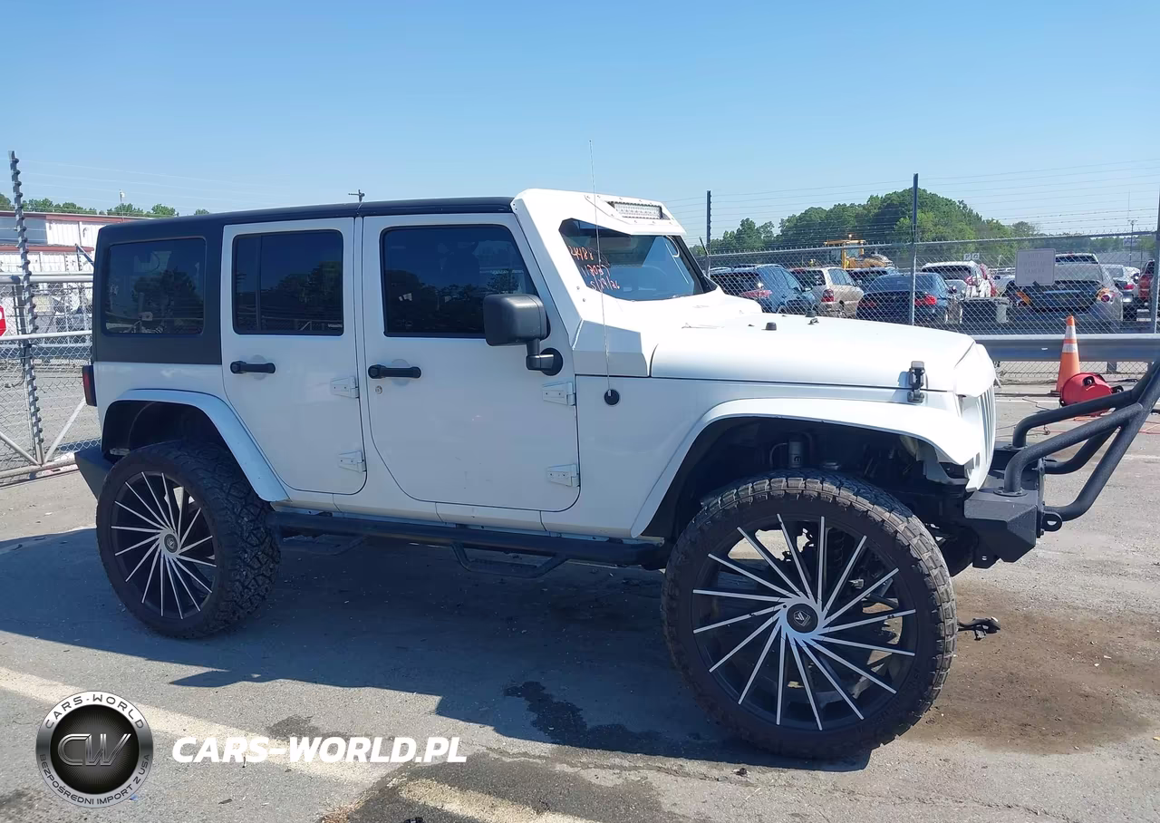 2014 Jeep Wrangler Unlimited Sport VIN:1C4BJWDG5EL113027 - 13