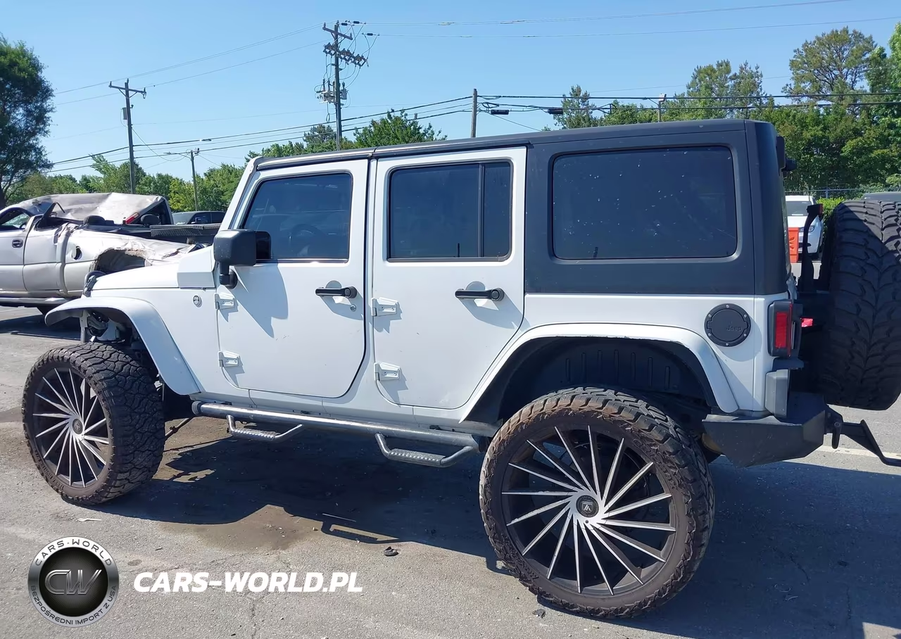 2014 Jeep Wrangler Unlimited Sport VIN:1C4BJWDG5EL113027 - 14